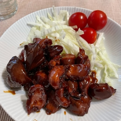 砂肝とレバーが冷蔵庫にあったので作ってみました　甘辛い味でご飯が進み、レバーが苦手な家族も美味しく食べることが出来ました　家にある調味料だけで作れて簡単です